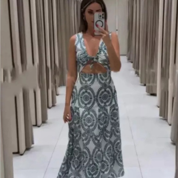 ZARA PERFORATED KNOTTED EMBROIDERED DRESS - Picture 11 of 11